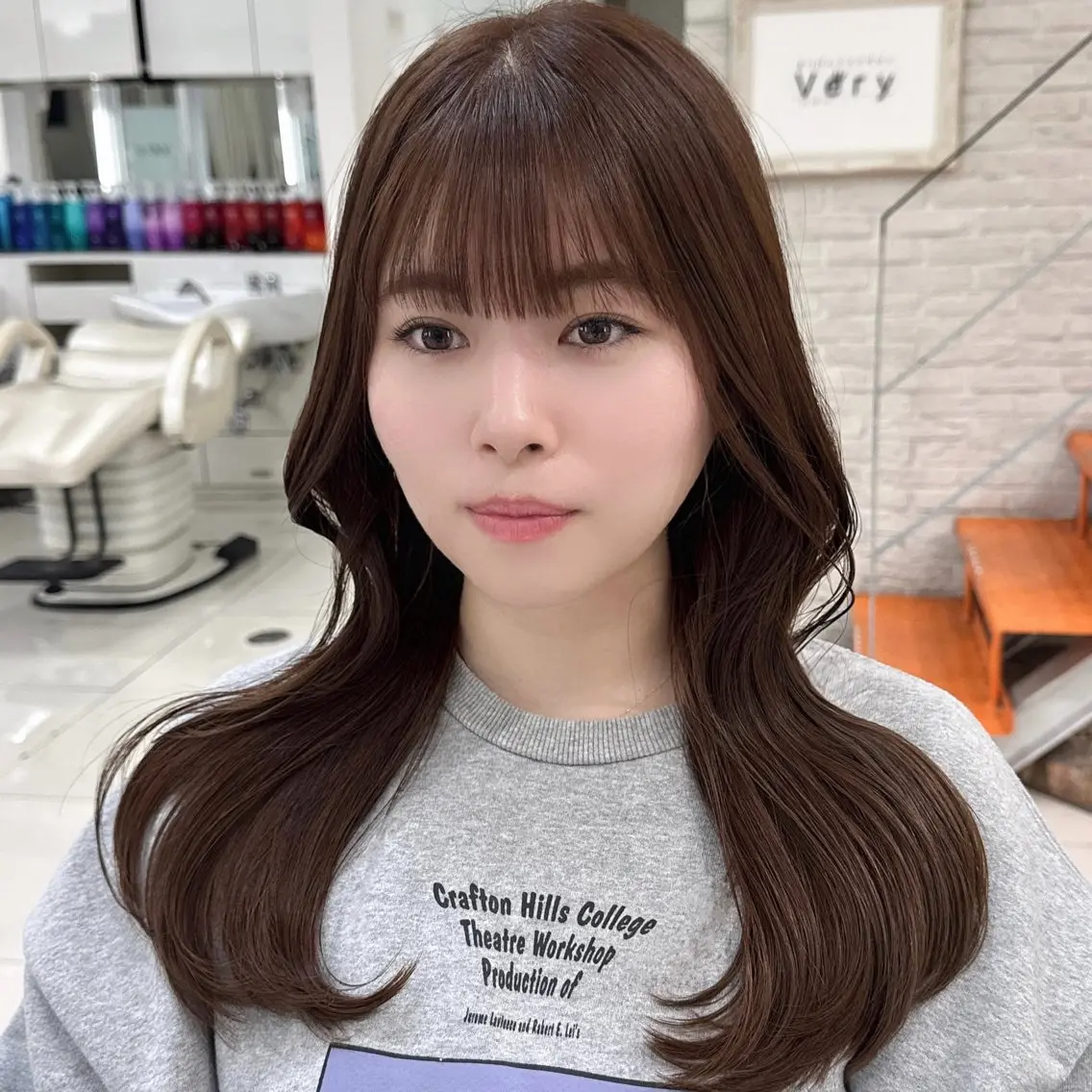 ロング カラー 岩戸優奈 盛れる 顔周り/透明感カラーのヘアスタイル