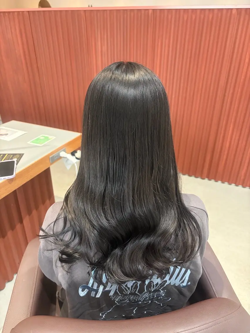 ロング カラー ヘアカラー トリートメント 透明感Color🩶 髪質改善 ユウナ🦋のヘアスタイル