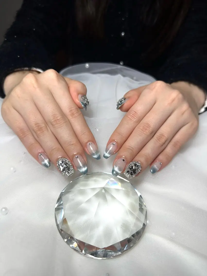 ネイル フレンチネイル ジェルネイル マグネットネイル マグネットフレンチ ネイルチップ ハンドネイル pikarin nailsのネイルデザイン