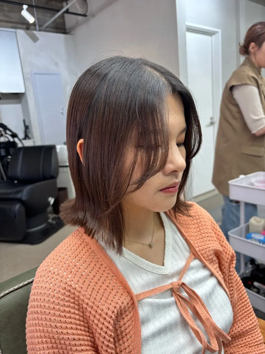 ショート ボブ 外ハネヘア カット ヘアカラー トリートメント nico 麻生 やまざきれいのヘアスタイル