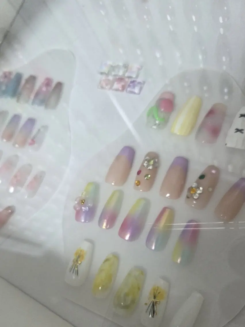ネイル ハンドネイル selectsalo nLien.Yのネイルデザイン