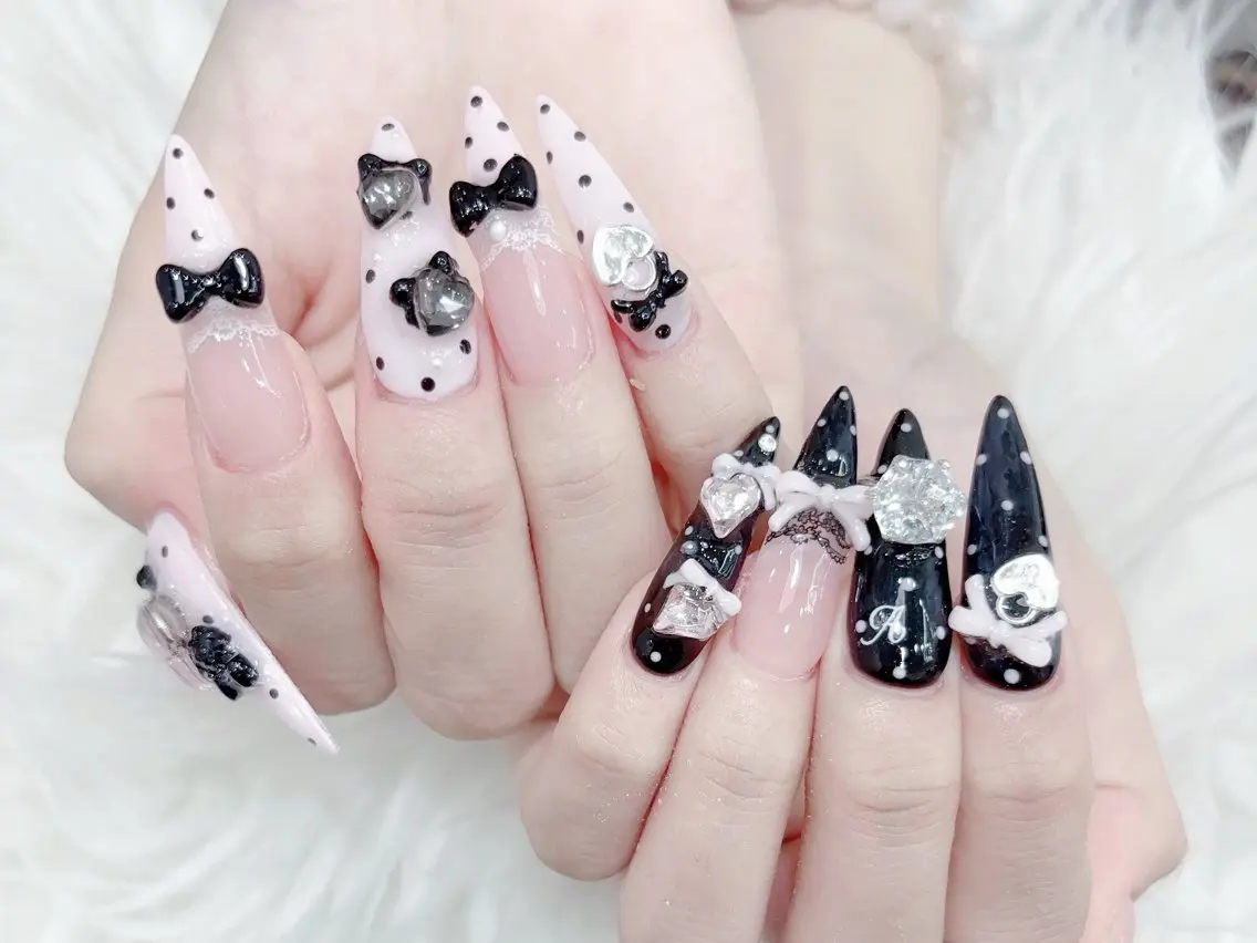 ネイル 成人式 大理石ネイル(マーブル) 持ち込み ネイルチップ 冬ネイル ハンドネイル MoMoA Nail ネイル長さ出し専門店のネイルデザイン