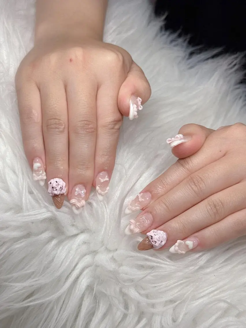 ネイル 長さ出し グラデーション 卒業式 キラキラネイル マグネットネイル Lee Nailsのネイルデザイン