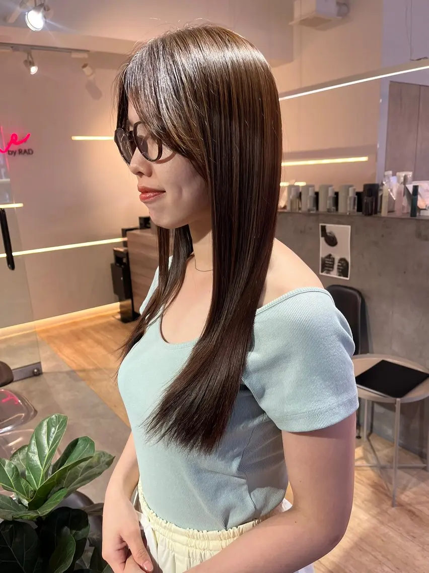 ロング カラー 山本 千尋のヘアスタイル