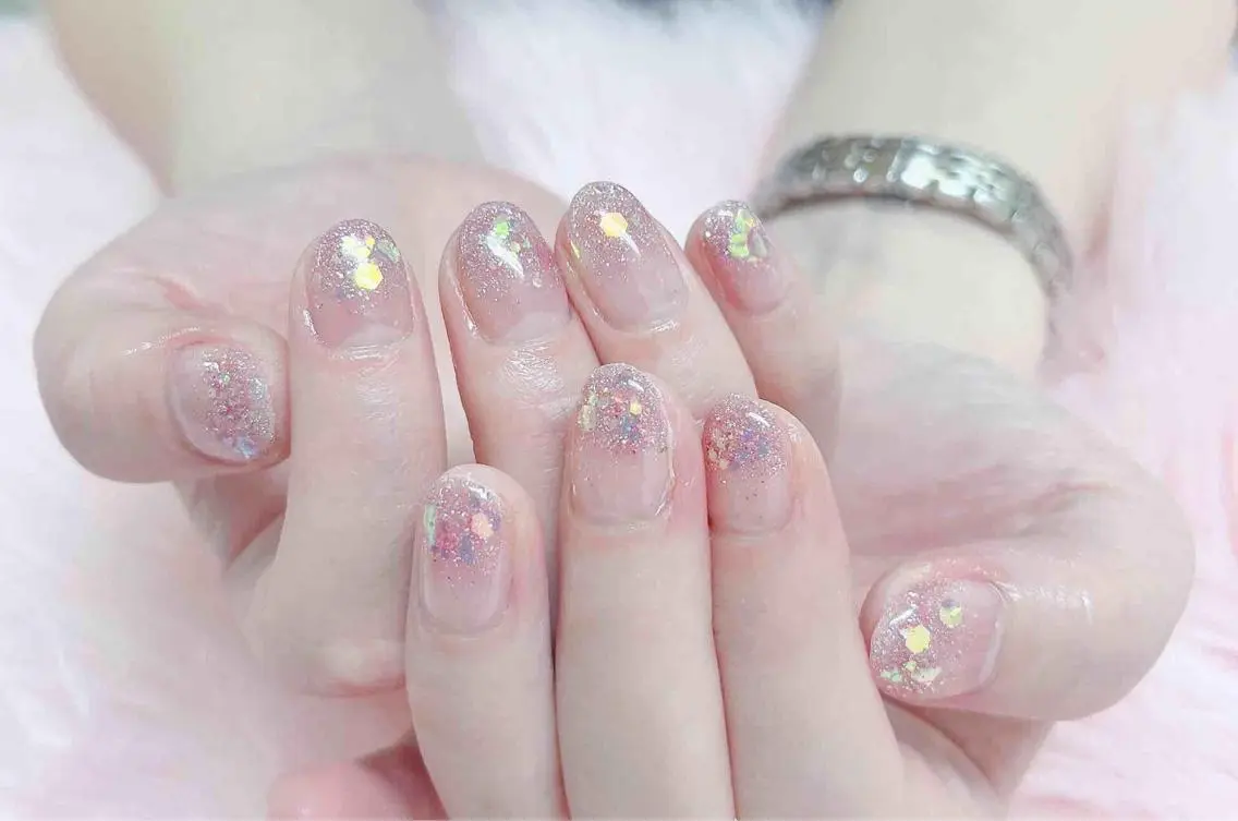 ネイル ハンドネイル MoonNail ユリ🌸のネイルデザイン