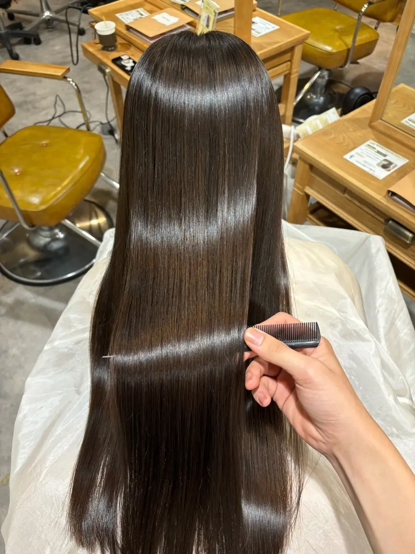 ロング カット 縮毛矯正 韓国風レイヤー× くびれヘア艶髪のヘアスタイル