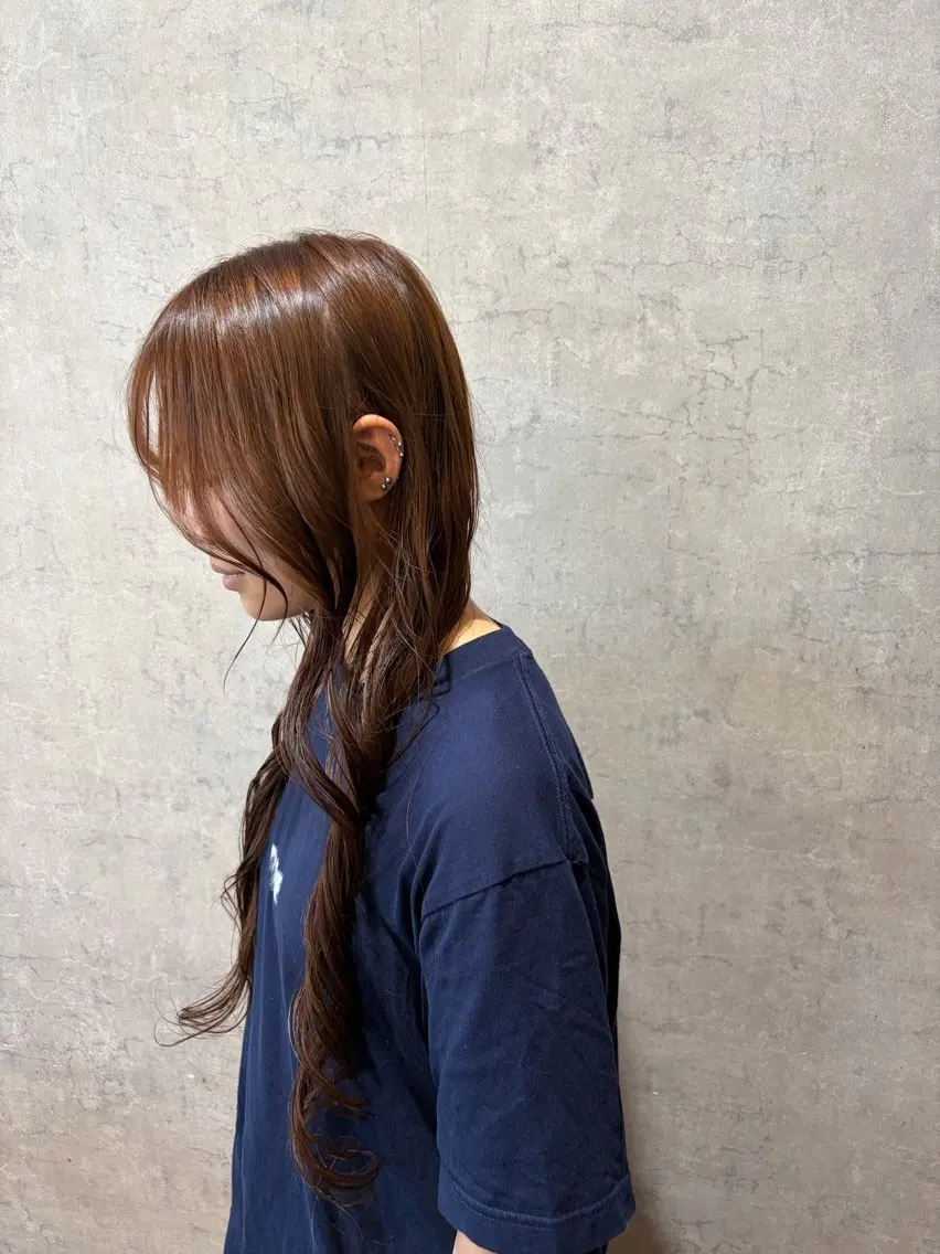ロング カラー ヘアカラー トリートメント 艶髪/透明感カラー 下山 萌華のヘアスタイル