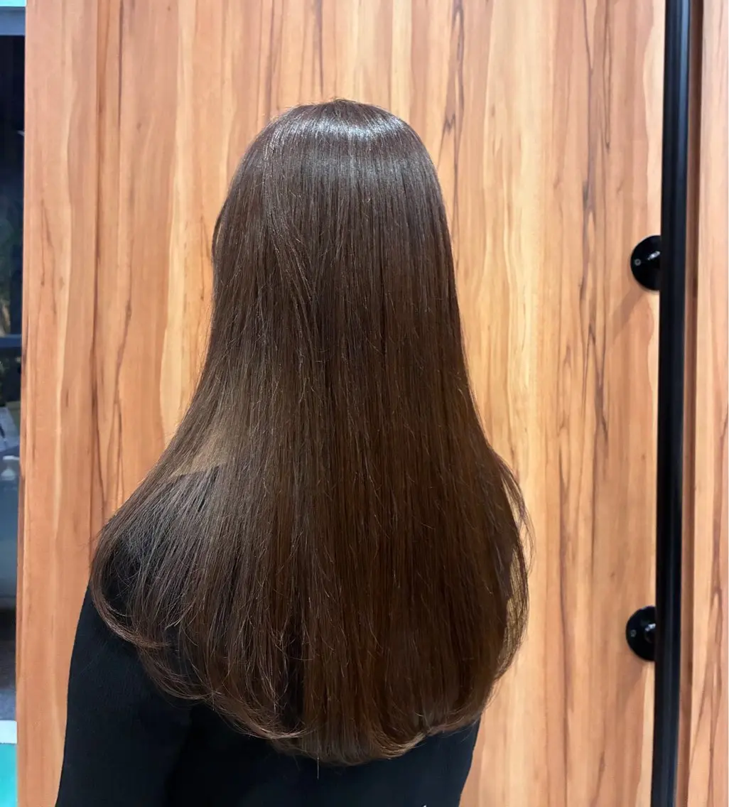 ロング レイヤーカット カット ヘアカラー 山田 莉帆のヘアスタイル