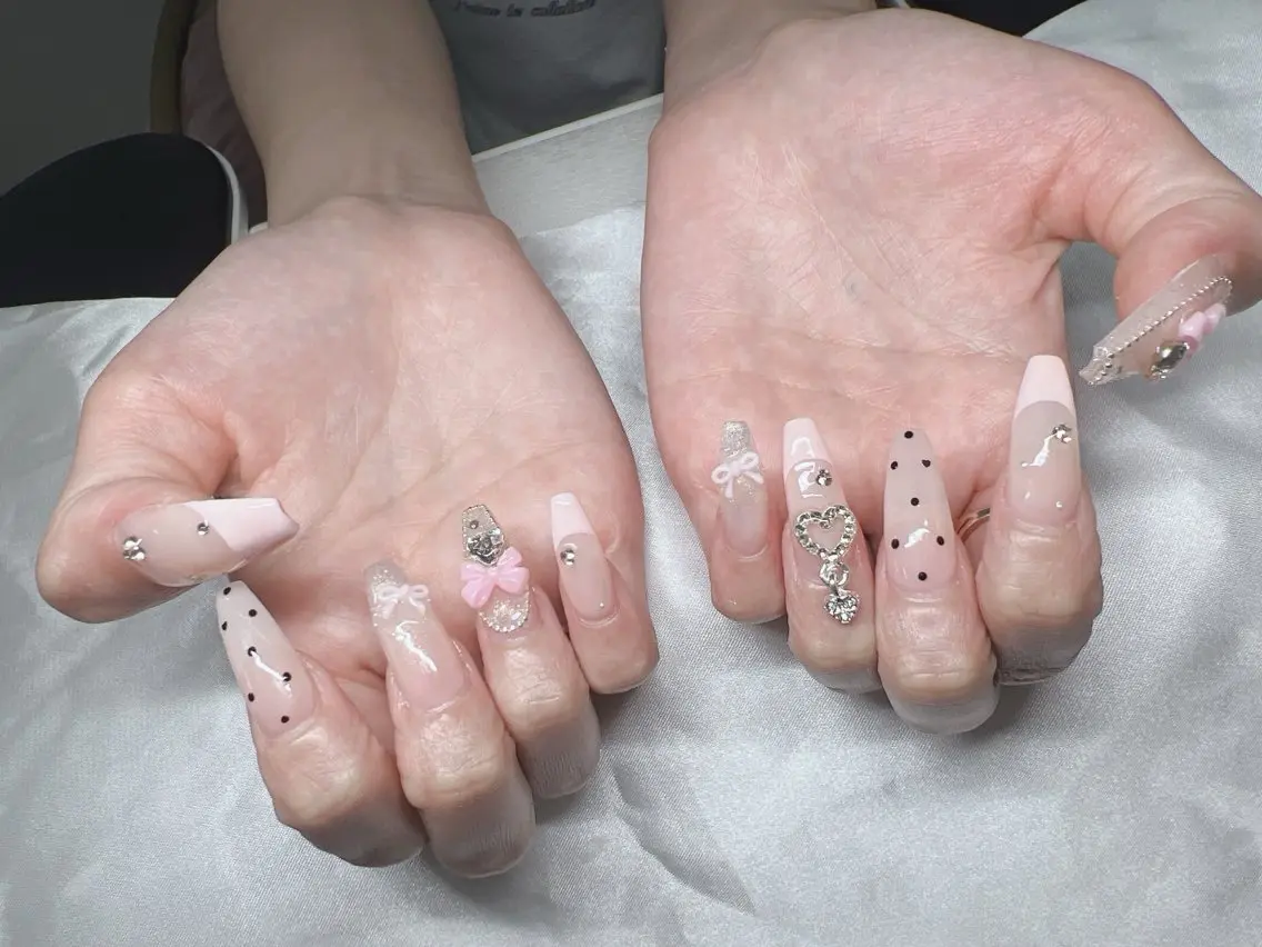 ネイル 長さ出し グラデーション キラキラネイル マグネットネイル ニュアンスネイル Lee Nails チップ長さだし専門店のネイルデザイン
