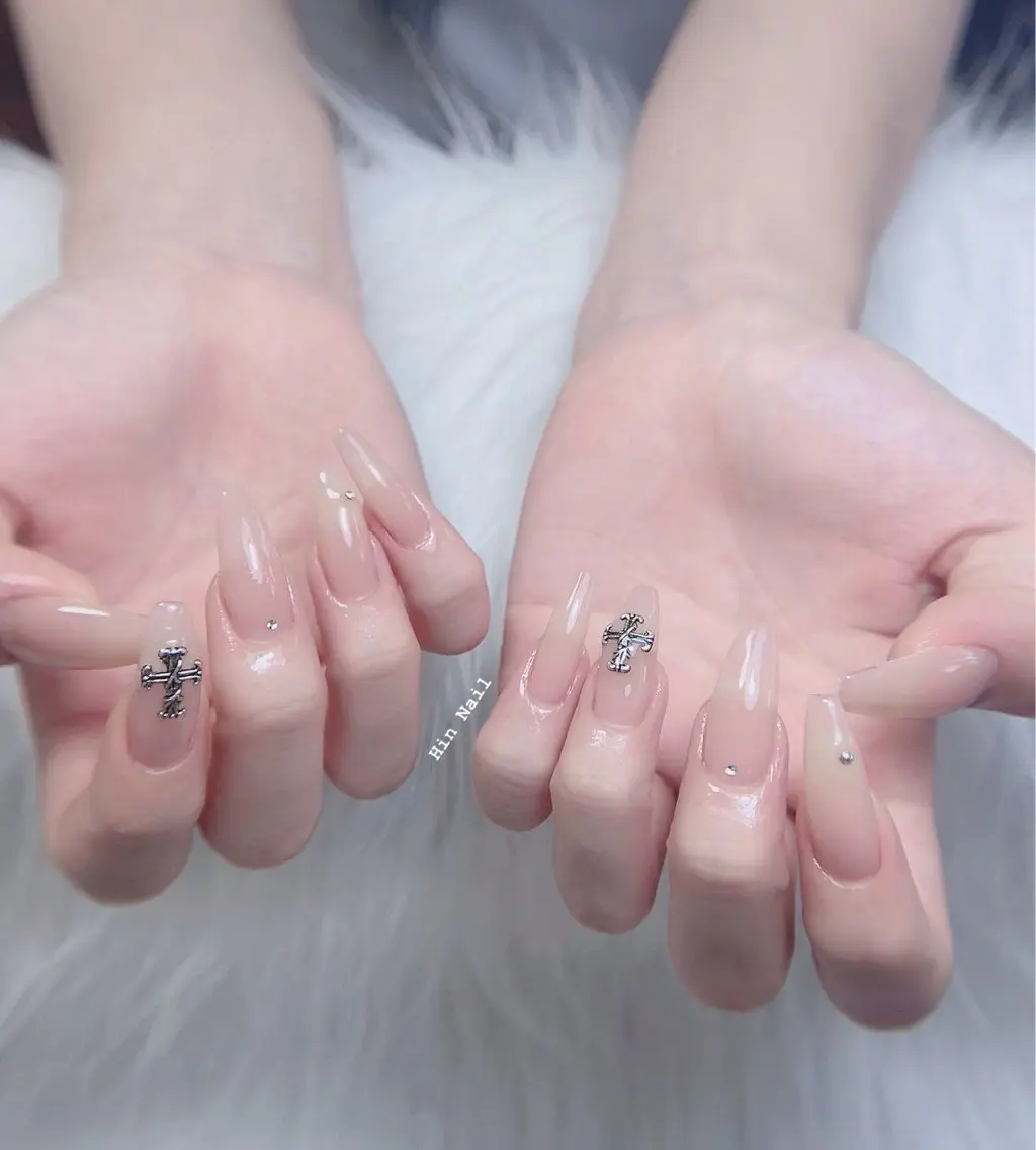 ネイル ハンドネイル HIN NAILのネイルデザイン