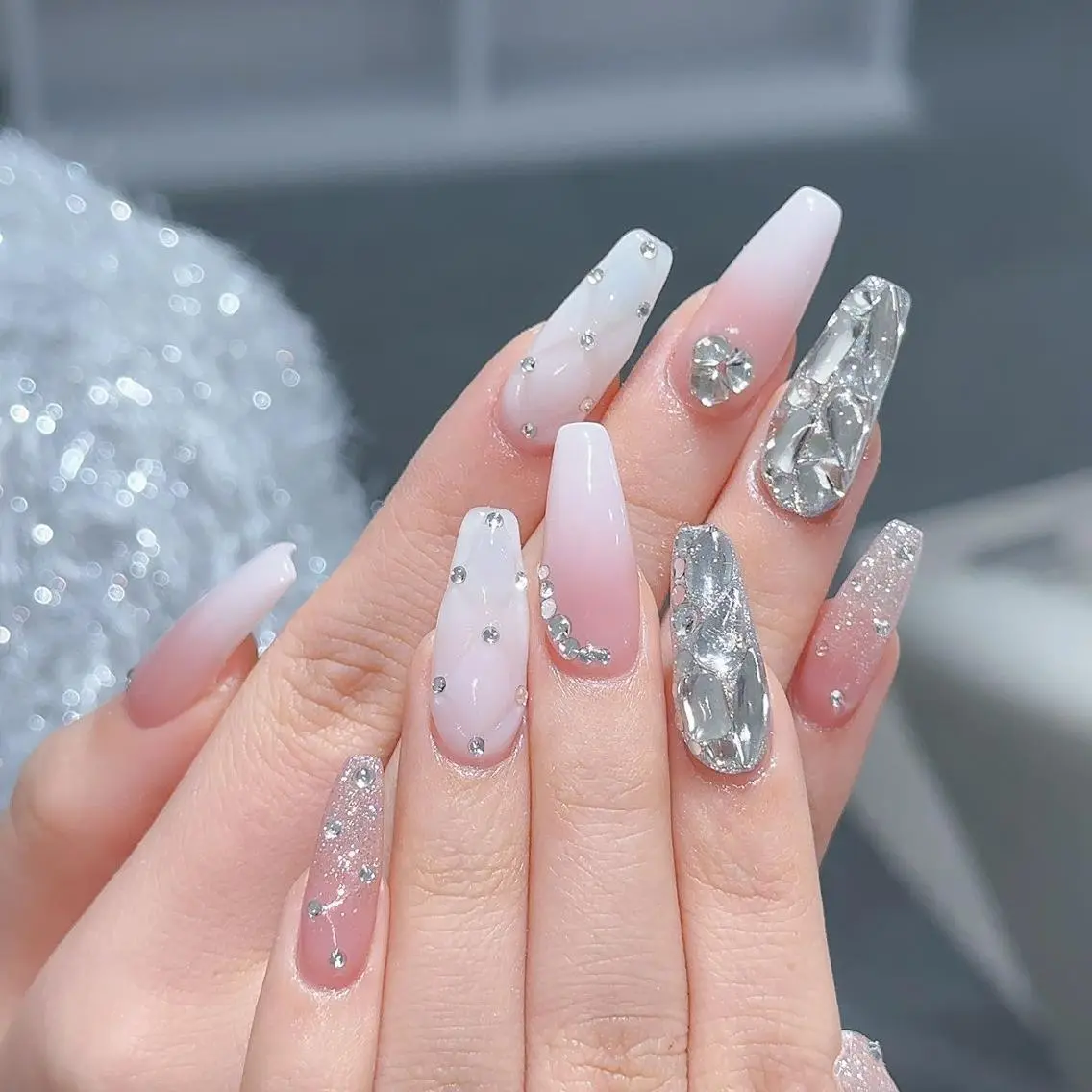 ネイル ハンドネイル Queen‘s なんのネイルデザイン