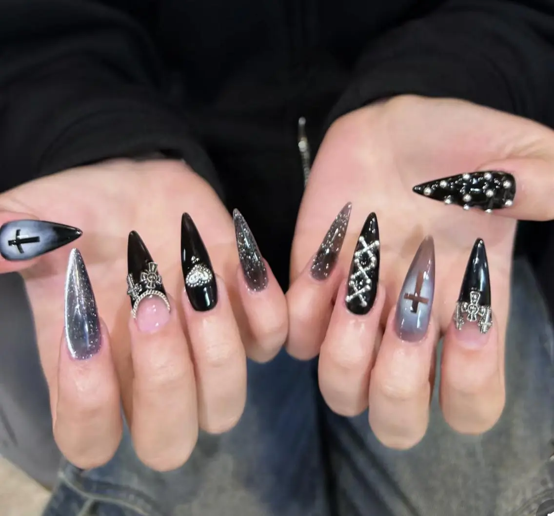 ネイル ハンドネイル ハンドケア 🍑 momo_nailのネイルデザイン