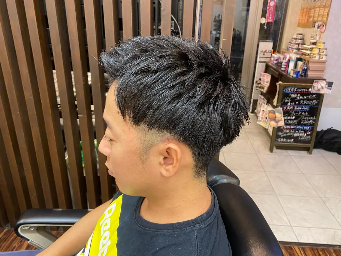 ショート メンズ ツーブロック 刈り上げ ショートヘア 山口 拓己のヘアスタイル
