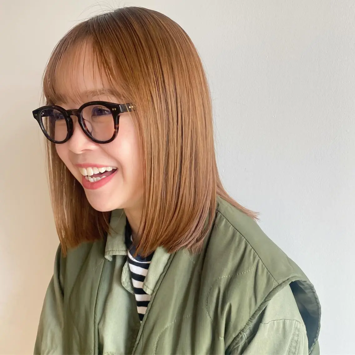 ミディアム カラー 栄/平日限定✨ REIRIのヘアスタイル
