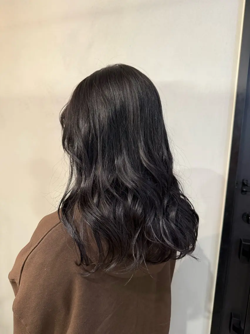 カラー 透明感カラー シルバー 🌺 波月🌺のヘアスタイル