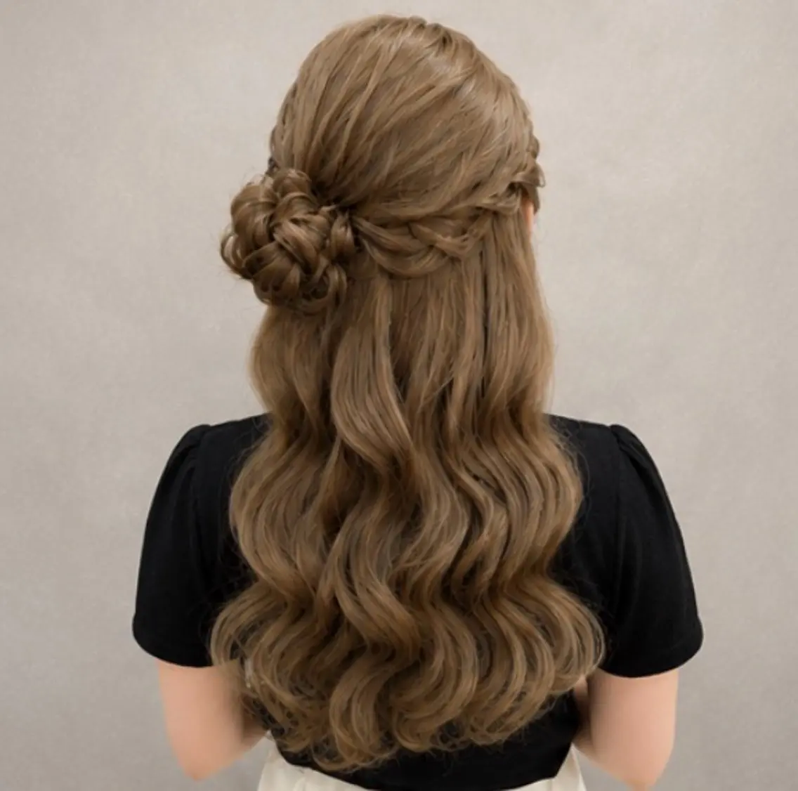 ヘアアレンジ ヘアセット muu.表参道 スタッフのネイルデザイン