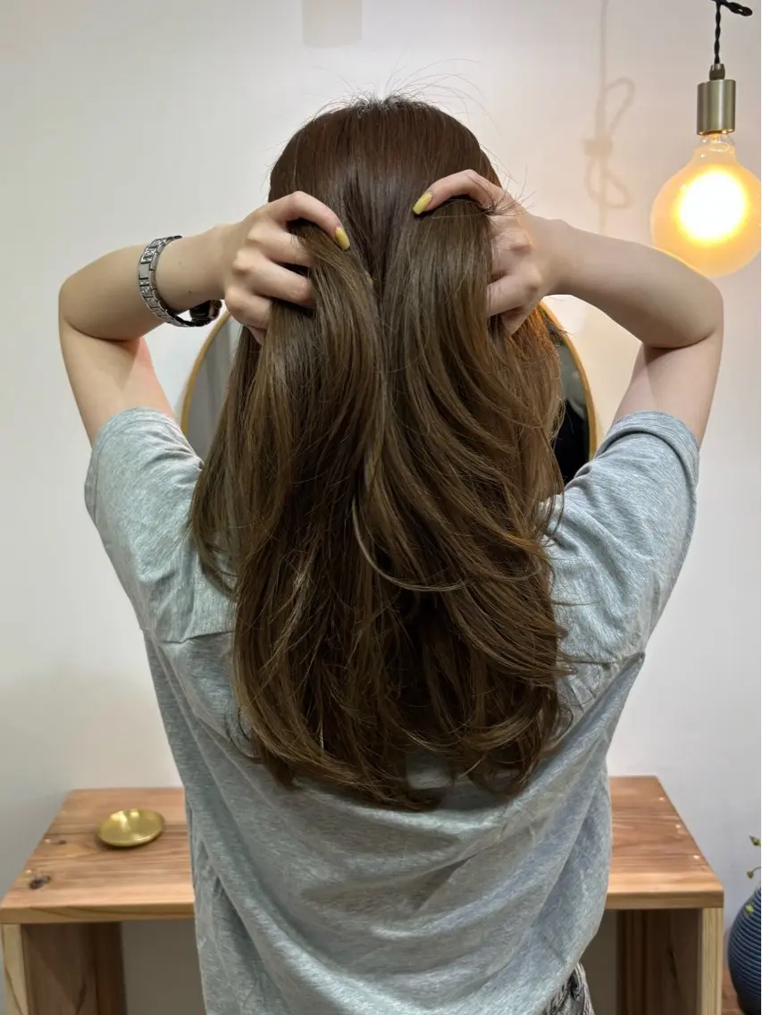 ロング レイヤーカット カット ヘアカラー ナナ/大阪心斎橋/ 海外レイヤーカットのヘアスタイル