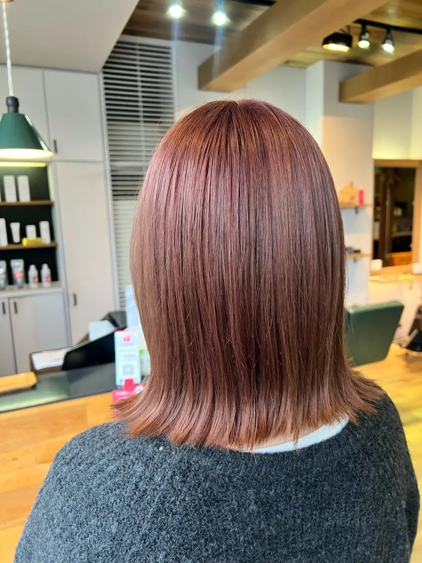 ミディアム カラー ベージュカラー ピンクカラー ピンクベージュ ヘアカラー トリートメント ツキダテ ユイのヘアスタイル