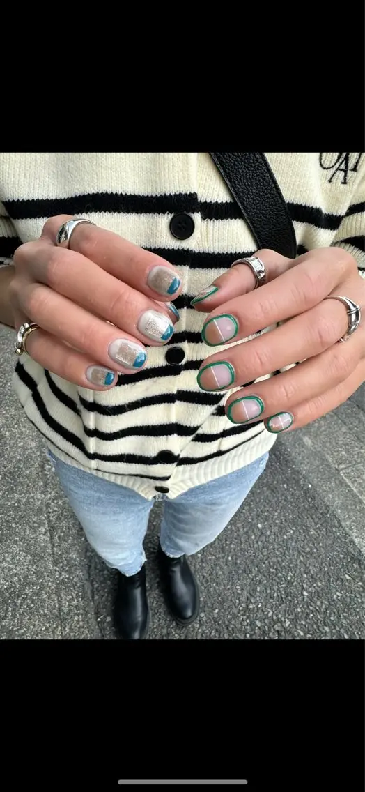 ネイル LAVISH 大和店 emi・:*+のネイルデザイン