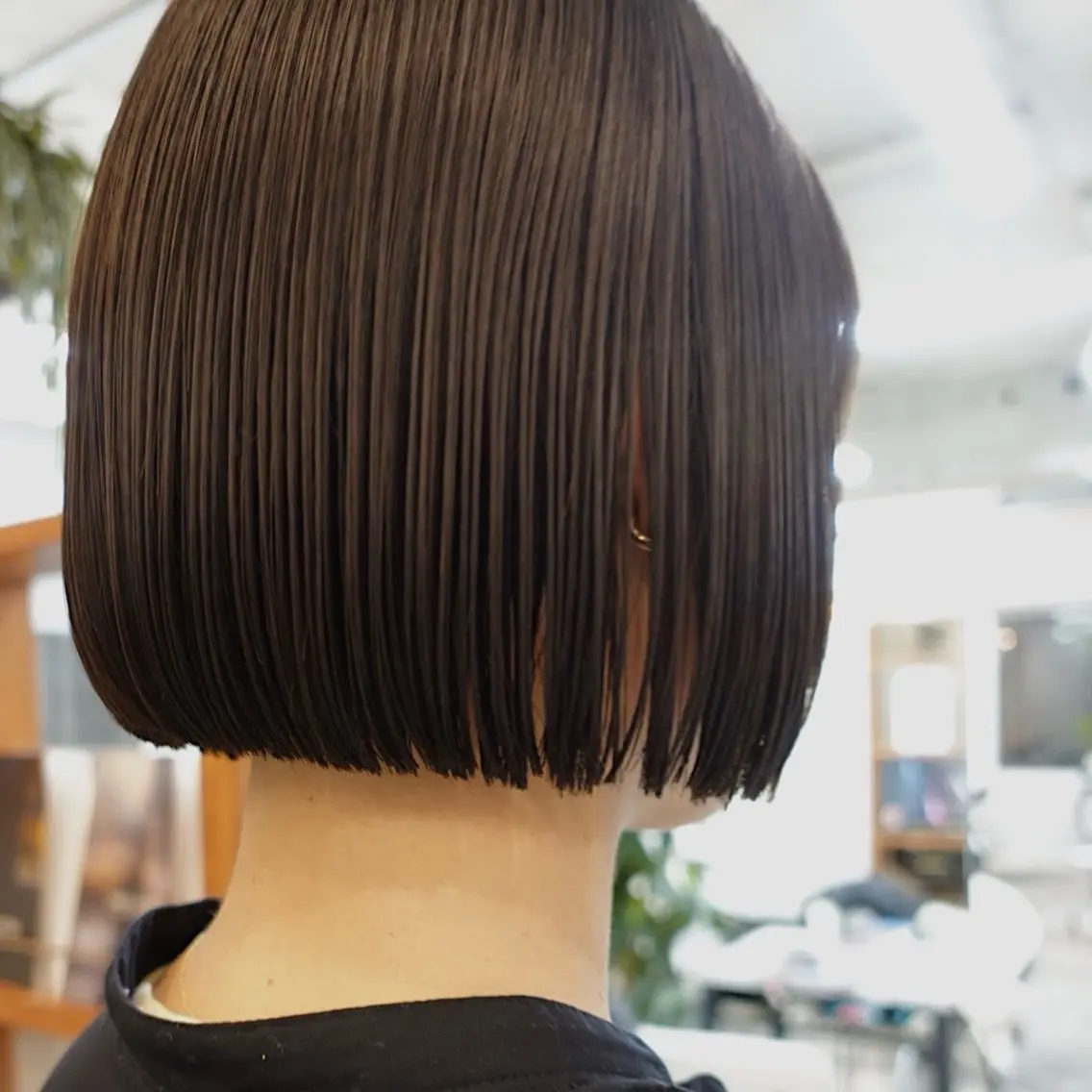 ショート ヘアアレンジ くせ毛 レイヤーカット 縮毛矯正 カット トリートメント 🌐サトウ リョウ🌐のヘアスタイル