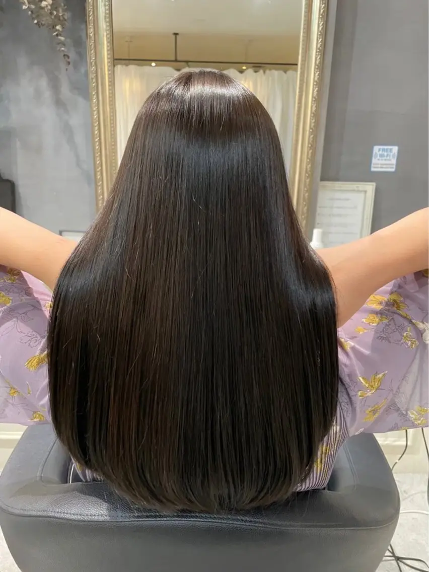 ロング 髪質改善 カット 縮毛矯正 顔周りカット 🎀サヤカ🎀のヘアスタイル