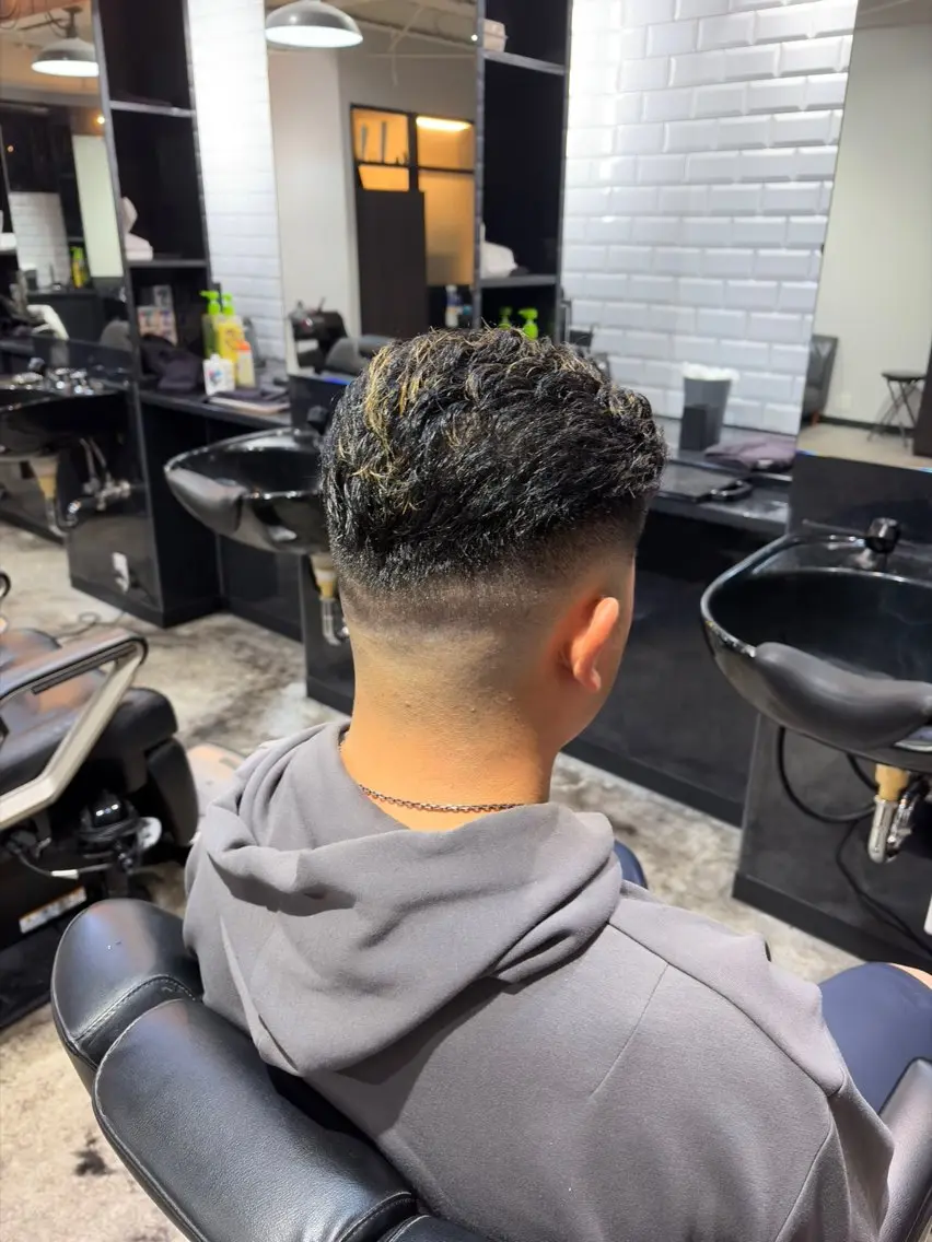ショート メンズ オールバック フェードカット カット メンズ専門美容師 BORDO/神谷のヘアスタイル