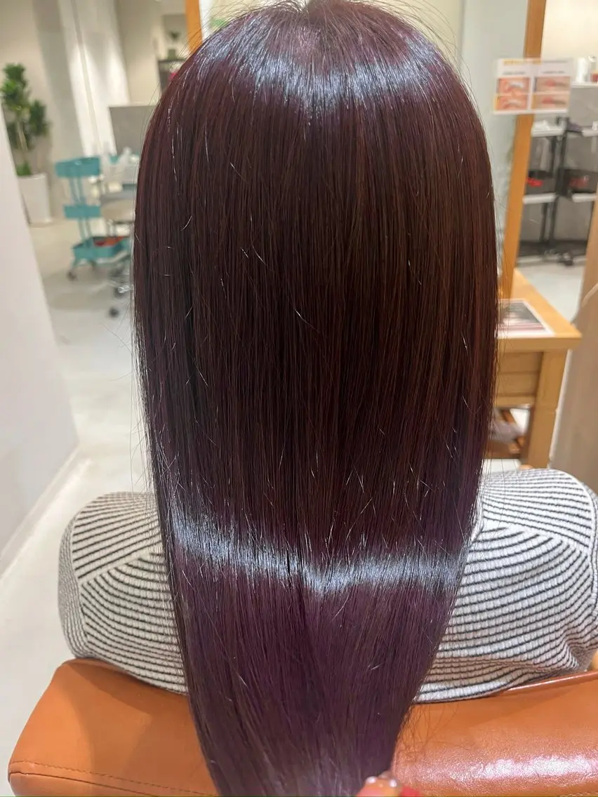 ロング カラー ボルドーカラー ピンクカラー 森 理音のヘアスタイル
