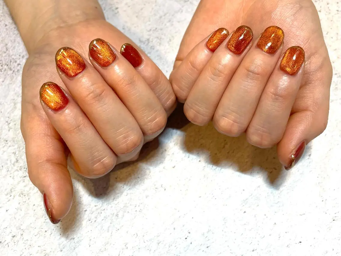 ネイル ブラウン フレンチネイル ジェルネイル マグネットネイル ミラーネイル y. salonのマツエク・マツパデザイン