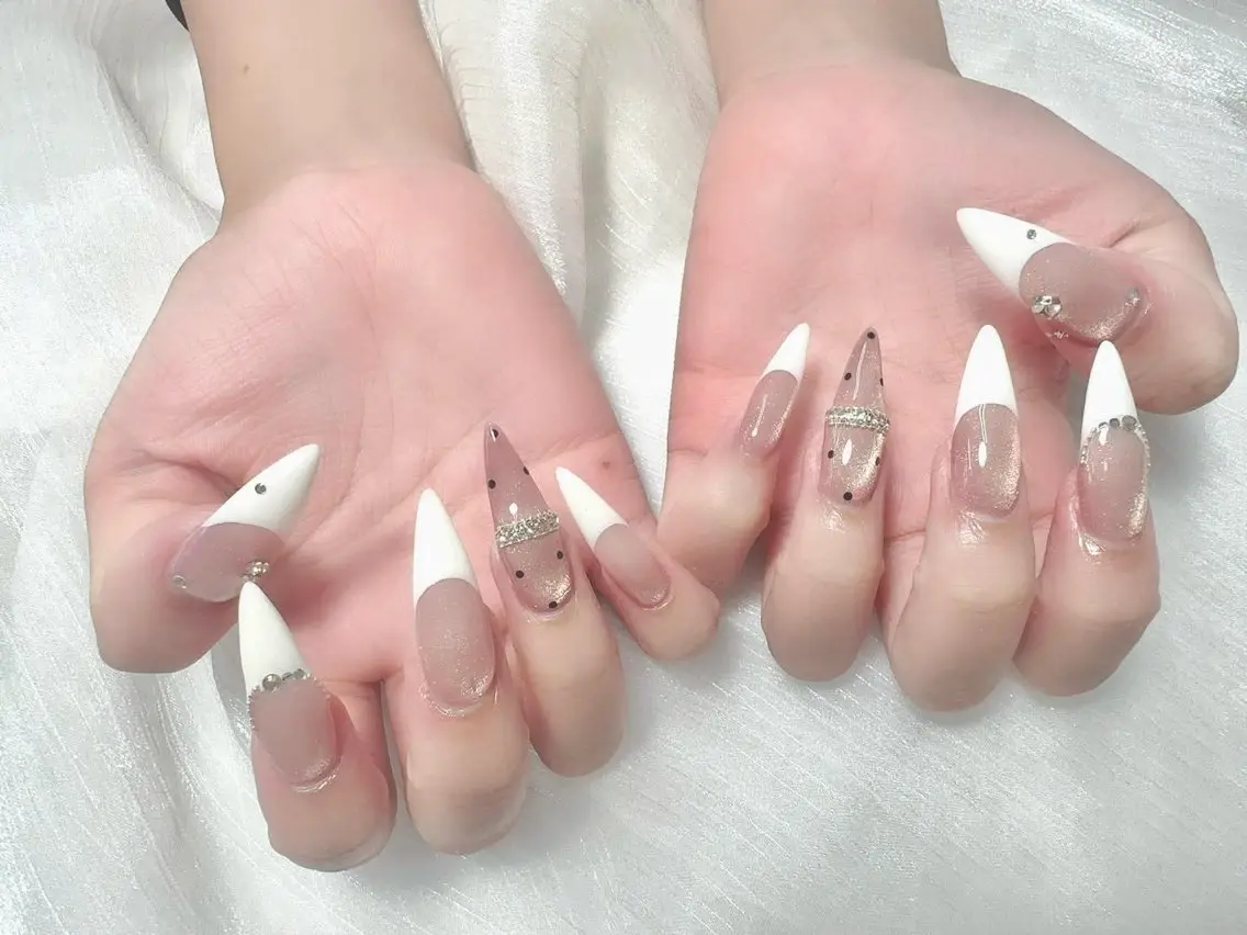 ネイル 韓国ネイル 水色 マグネットネイル ニュアンスネイル オフィスネイル ハンドネイル Hana Rose Nailのネイルデザイン
