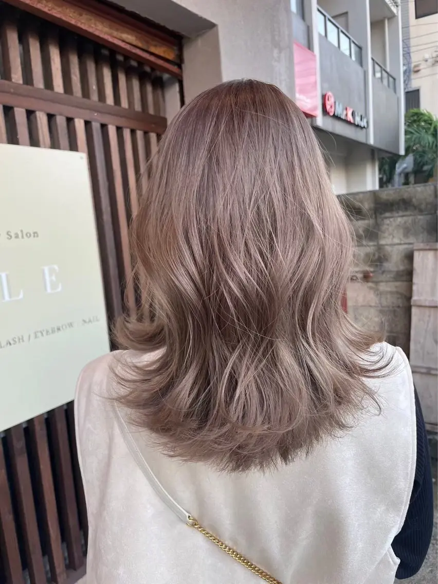 似合わせカット+ブリーチダブルカラー🌟(ケアブリーチ剤使用✨)¥12650の写真