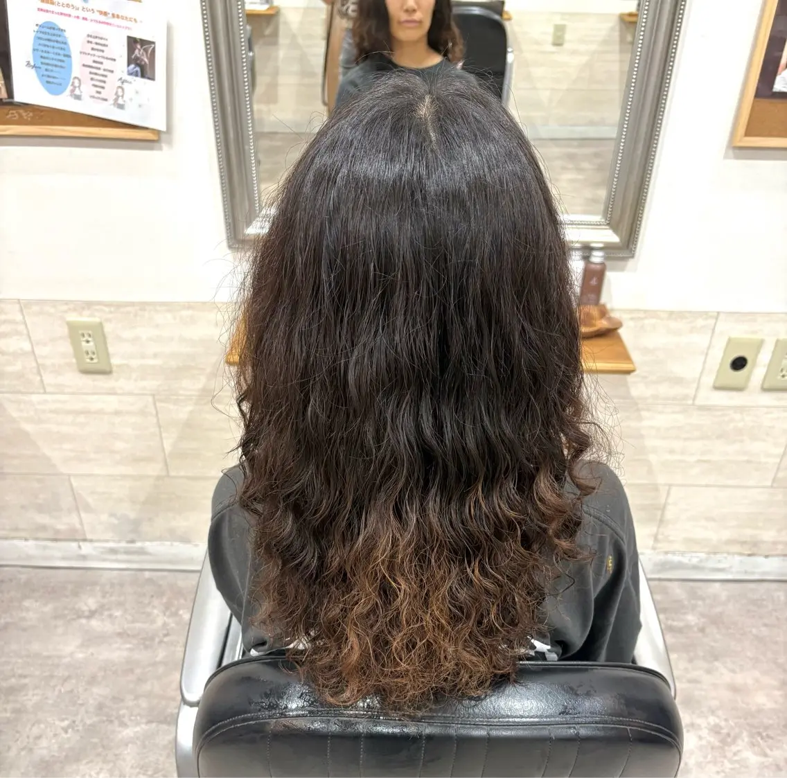 セミロング 堀川 希歩のヘアスタイル