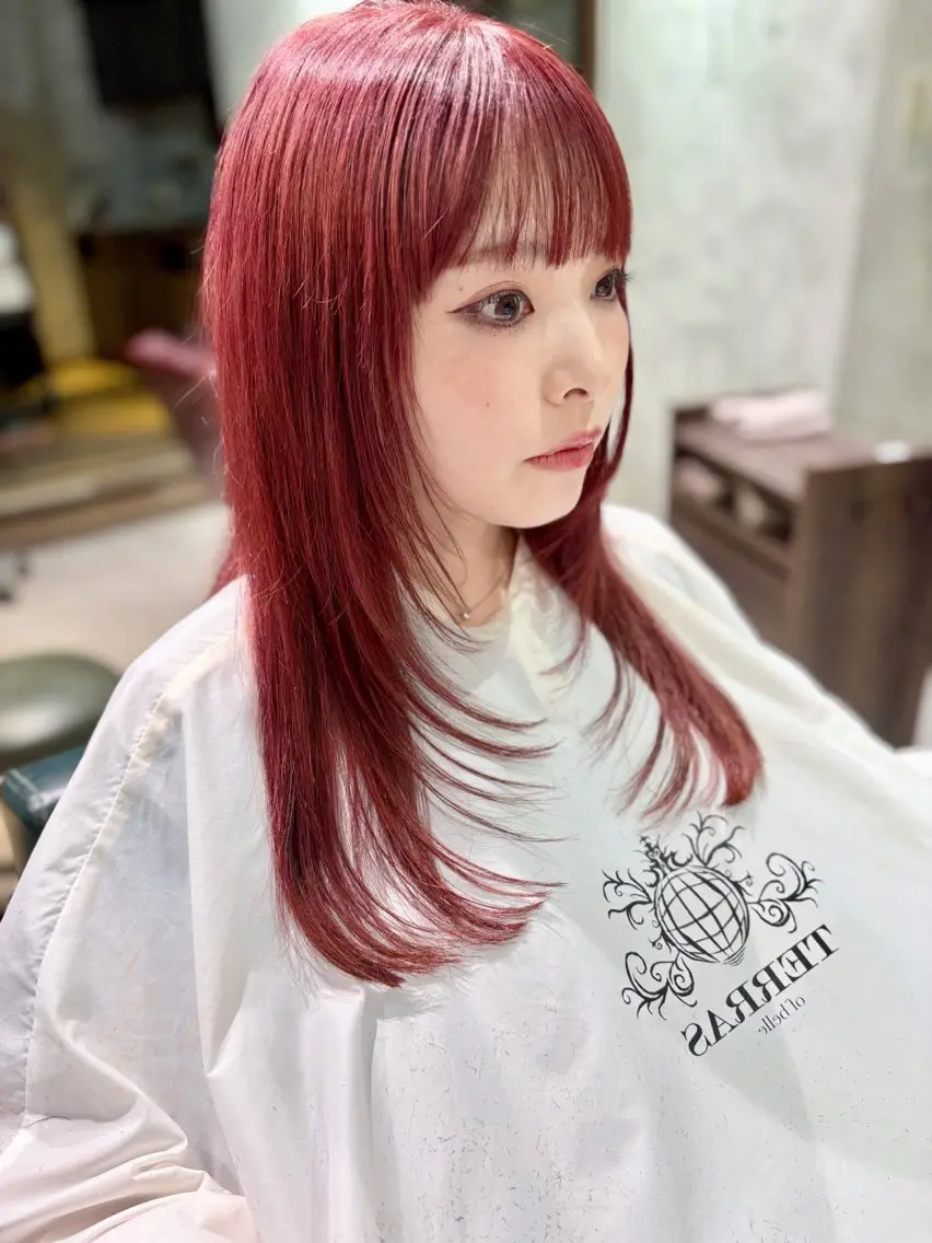 ロング レイヤーカット 内藤 まどかのヘアスタイル
