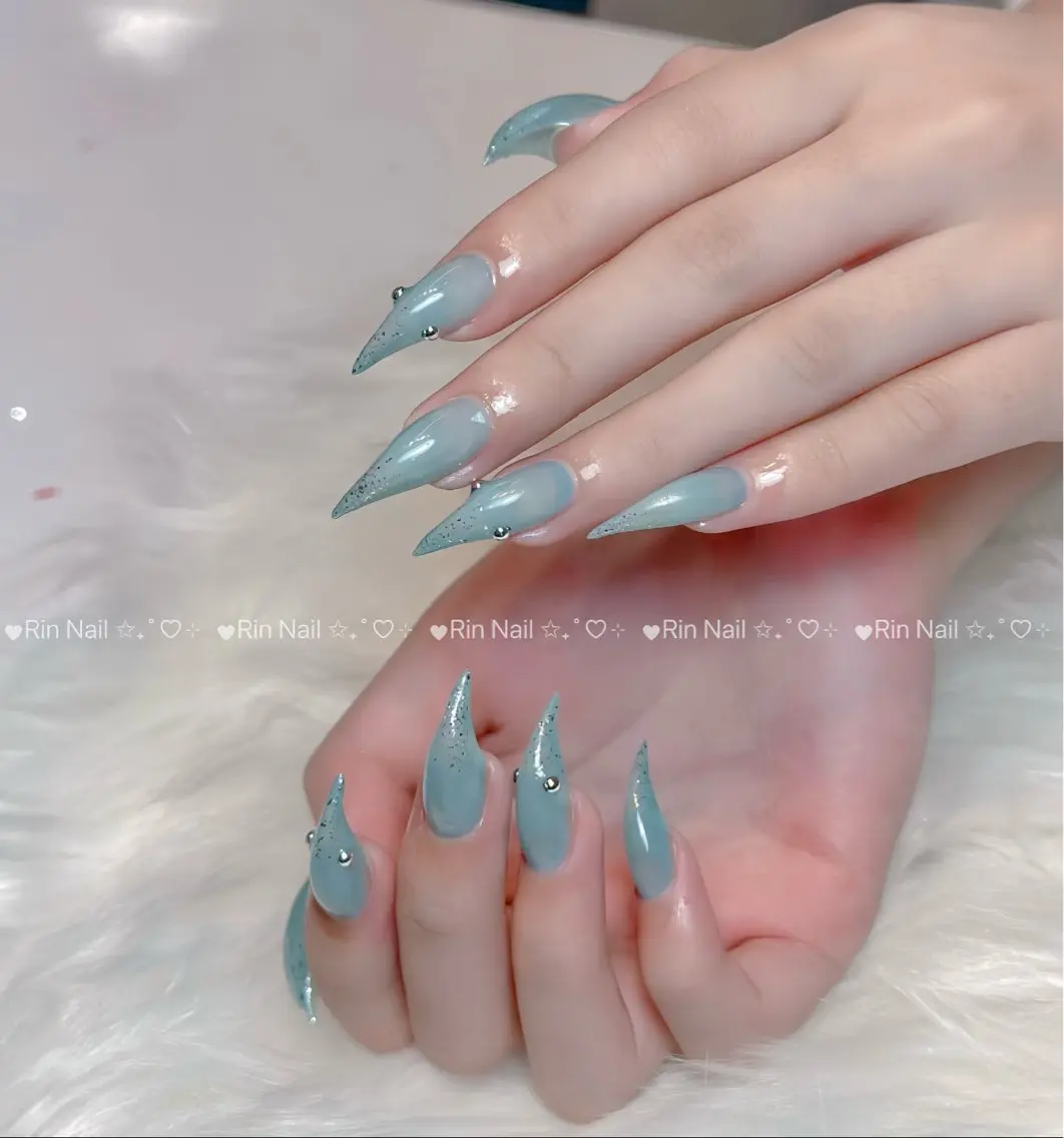 ネイル オーロラネイル チークネイル 桜ネイル クリアネイル ドット ハンドネイル Rin Nail Shinokuboのネイルデザイン