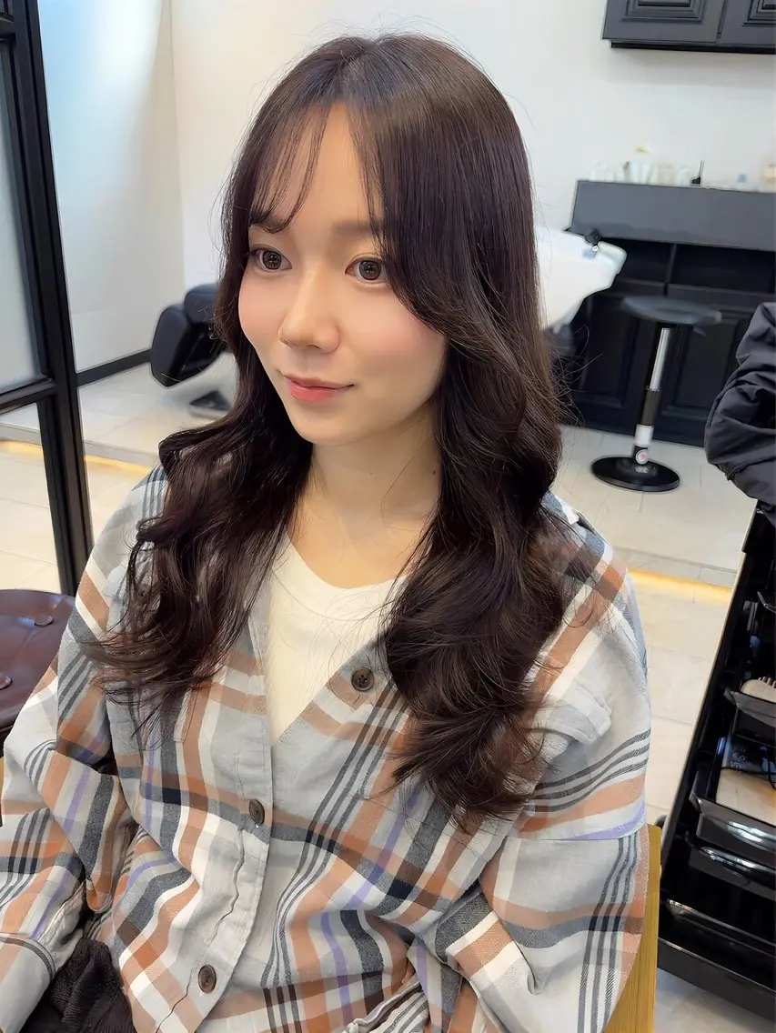 セミロング カット ヘアカラー トリートメント 🆕似合わせデザイン カット/髪質改善✨のヘアスタイル