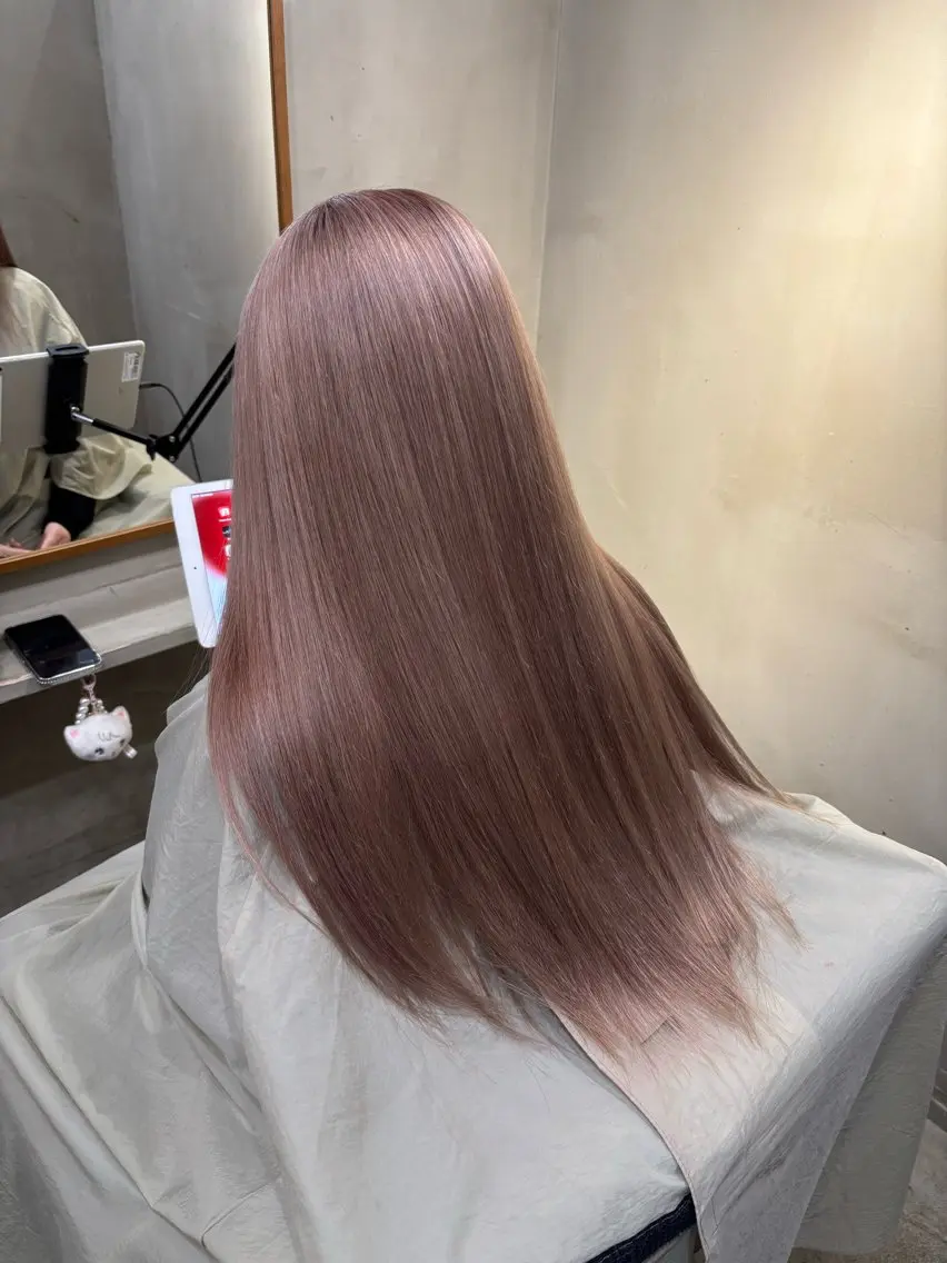 ロング カラー ベージュカラー ブリーチ ミルクティーベージュ ヘアカラー 中園康 /カラー/ブリーチのヘアスタイル