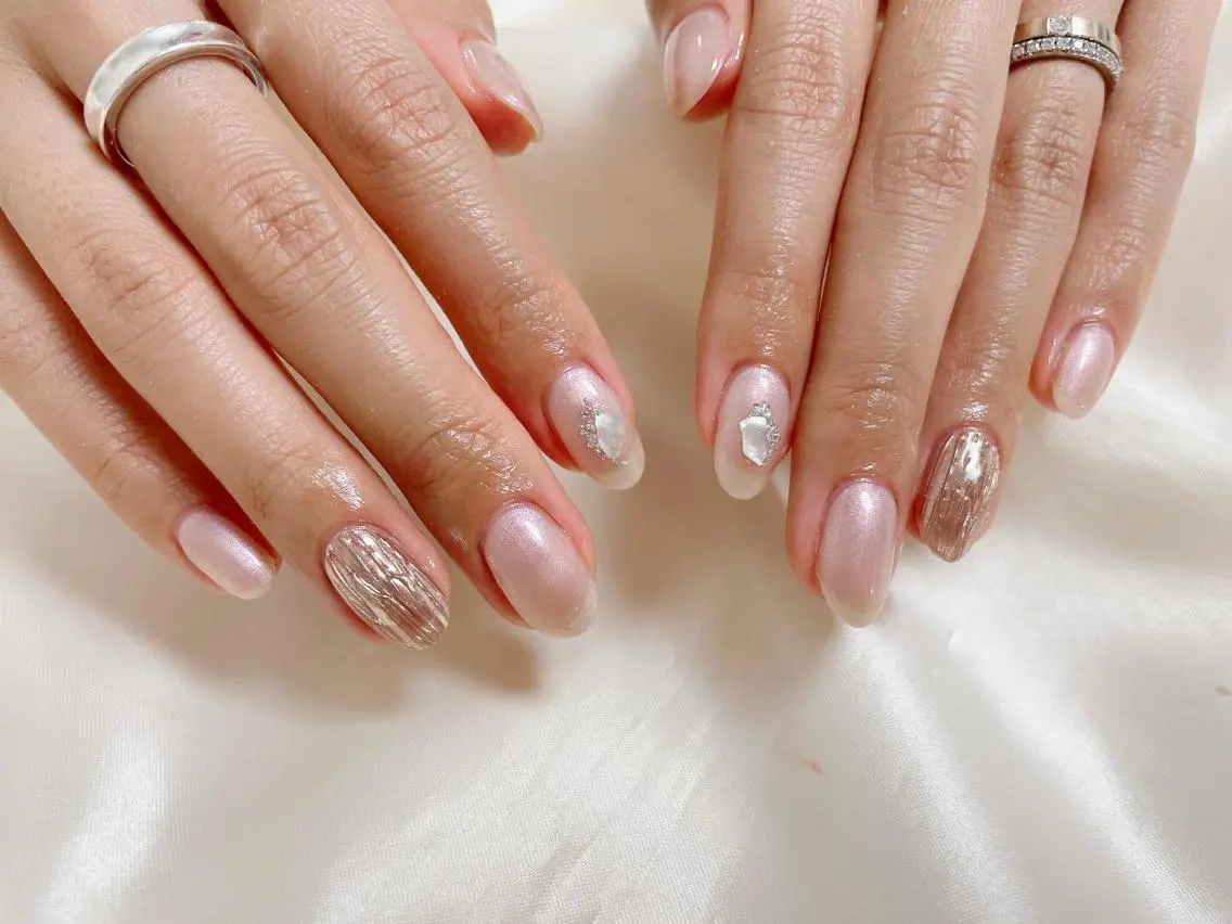 ネイル ハンドネイル mogunail &blowのネイルデザイン