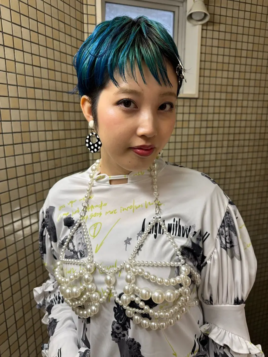 ショート ヘアカラー 🩰Nico ☺︎Rukaのヘアスタイル