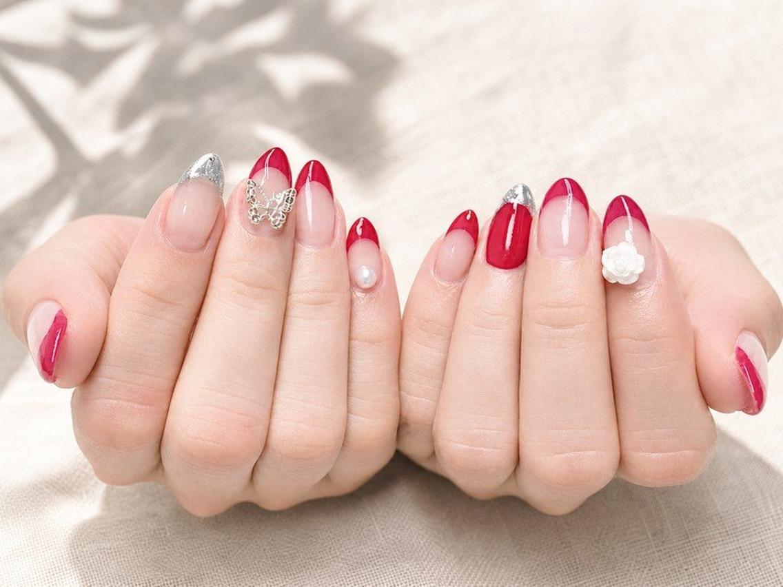 ネイル フレンチネイル ガラスフレンチ ハンドネイル Lili Nail Studio西荻窪店のネイルデザイン