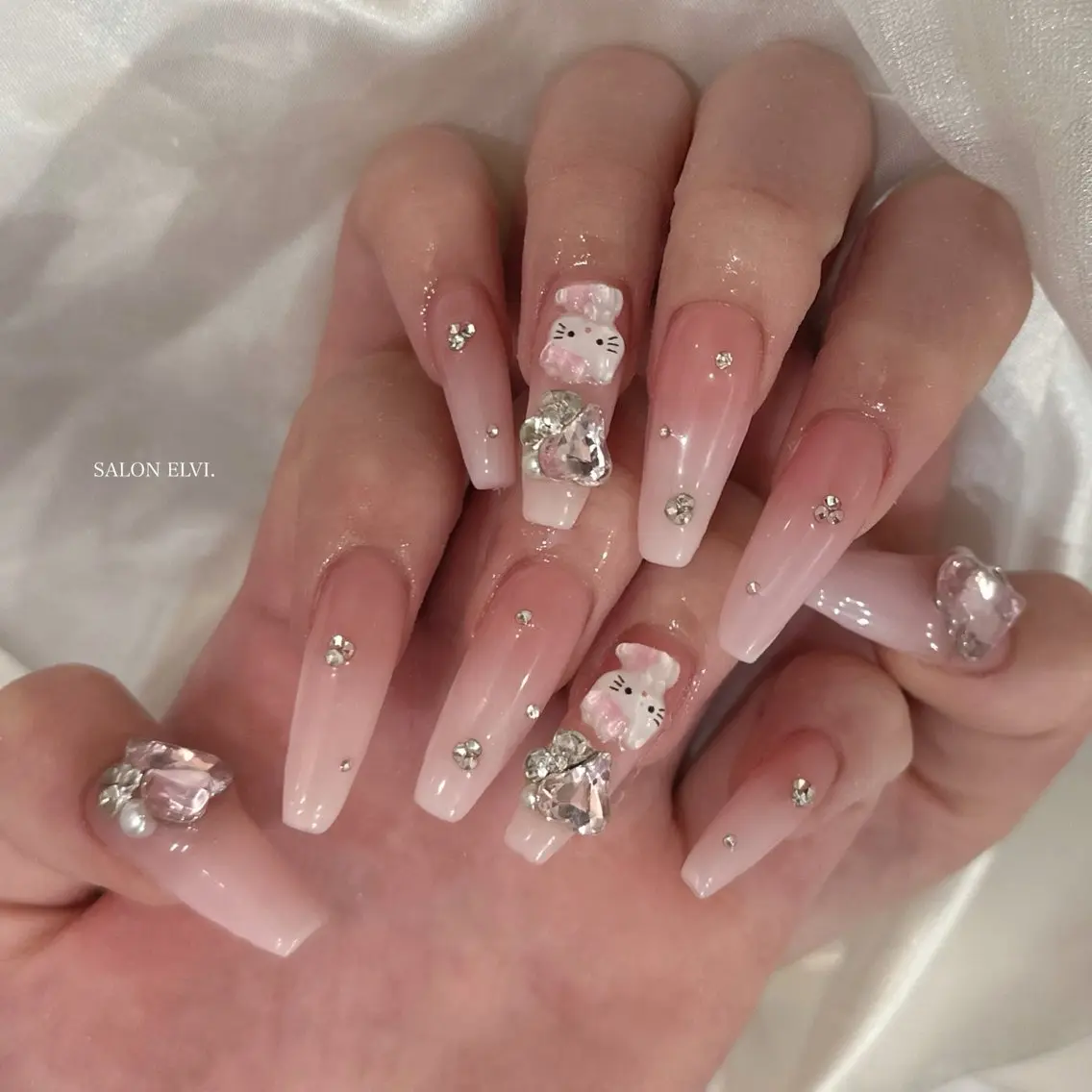 ネイル SALON ELVI.のネイルデザイン