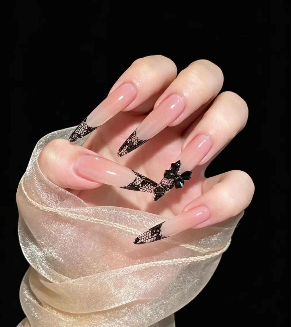 ネイル フレンチネイル ラメ(グリッター) ラメグラデーション マグネットネイル 持ち込み Unicorn Nail原宿表参道のネイルデザイン