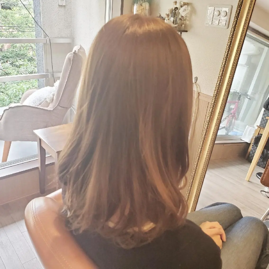 ロング カラー ブリーチ イルミナカラー 外国人風カラー トリートメント 酸熱トリートメント カット ヘアカラー トリートメント spa hair ark 富井直美のヘアスタイル