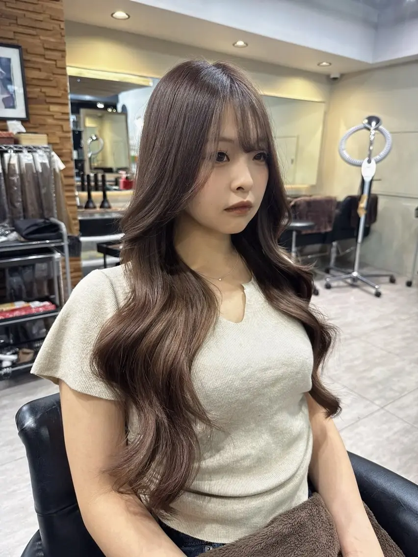 ロング カラー シールエクステ ブラウンカラー 透明感カラー エクステ レイヤーカット カット ヘアカラー トリートメント RIEブリーチ& エクステ特化型のヘアスタイル