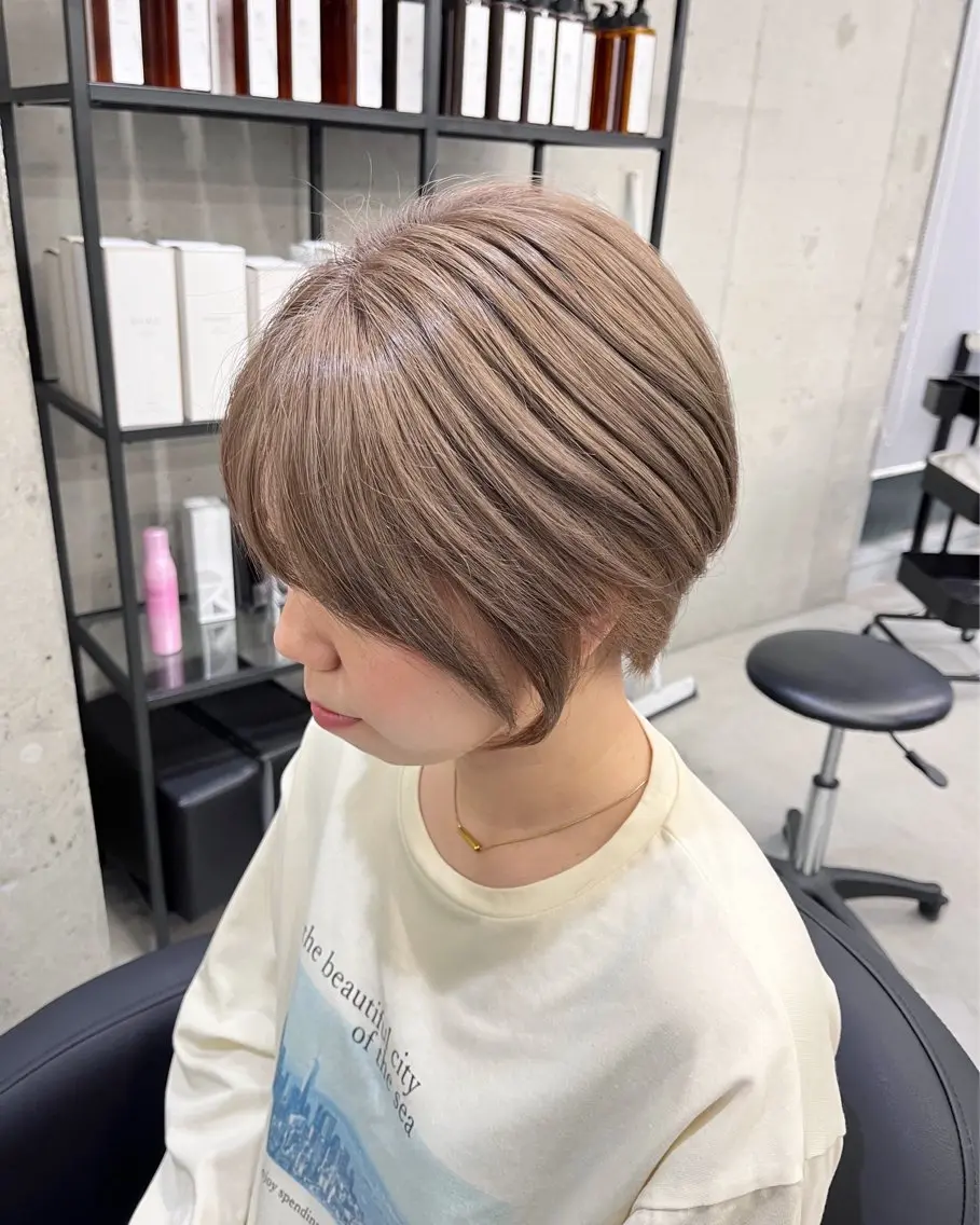 カラー ブリーチ 透明感カラー ヘアカラー KANNA🩵 /nico心斎橋のヘアスタイル