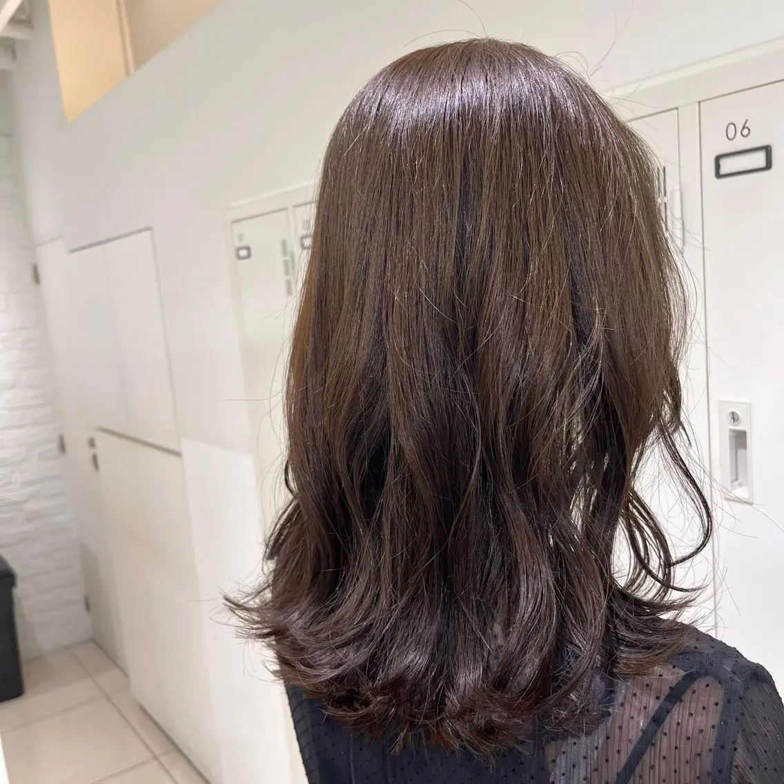 セミロング カラー グレージュ オリーブグレージュ オリーブグレー レイヤーカット カット ヘアカラー トリートメント 【メンズ縮毛矯正/ Ryoka】のヘアスタイル