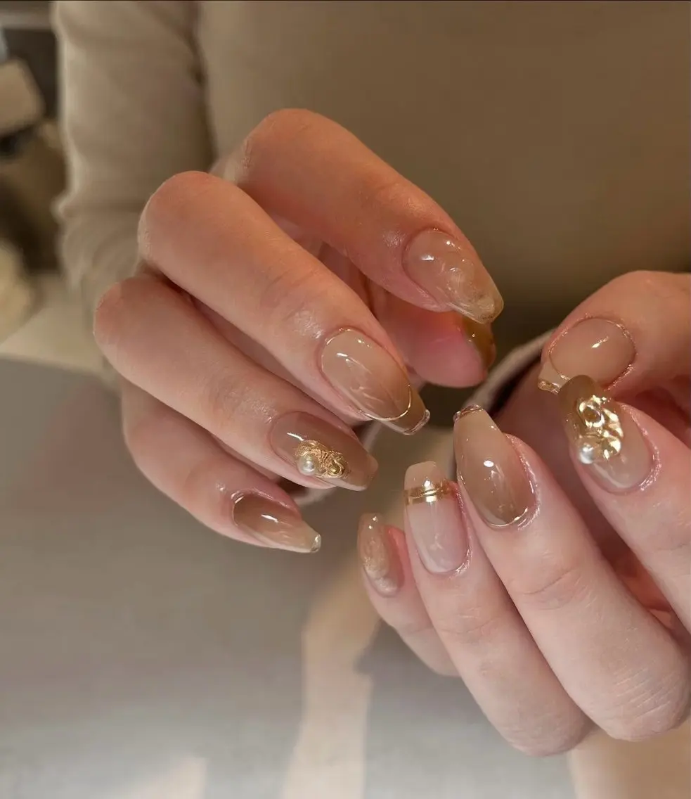 ネイル フラワーネイル フレンチネイル ジェルネイル ガラスフレンチ ハート ハンドネイル BabyYouMi nailのネイルデザイン