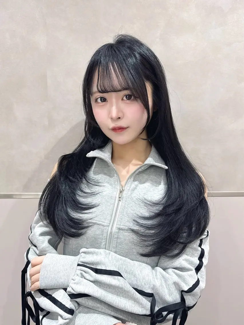 ロング カラー カット ヘアカラー トリートメント ヘッドスパ ヘアセット 韓国ヘア/レイヤー/ 顔まわり/りょーとのヘアスタイル