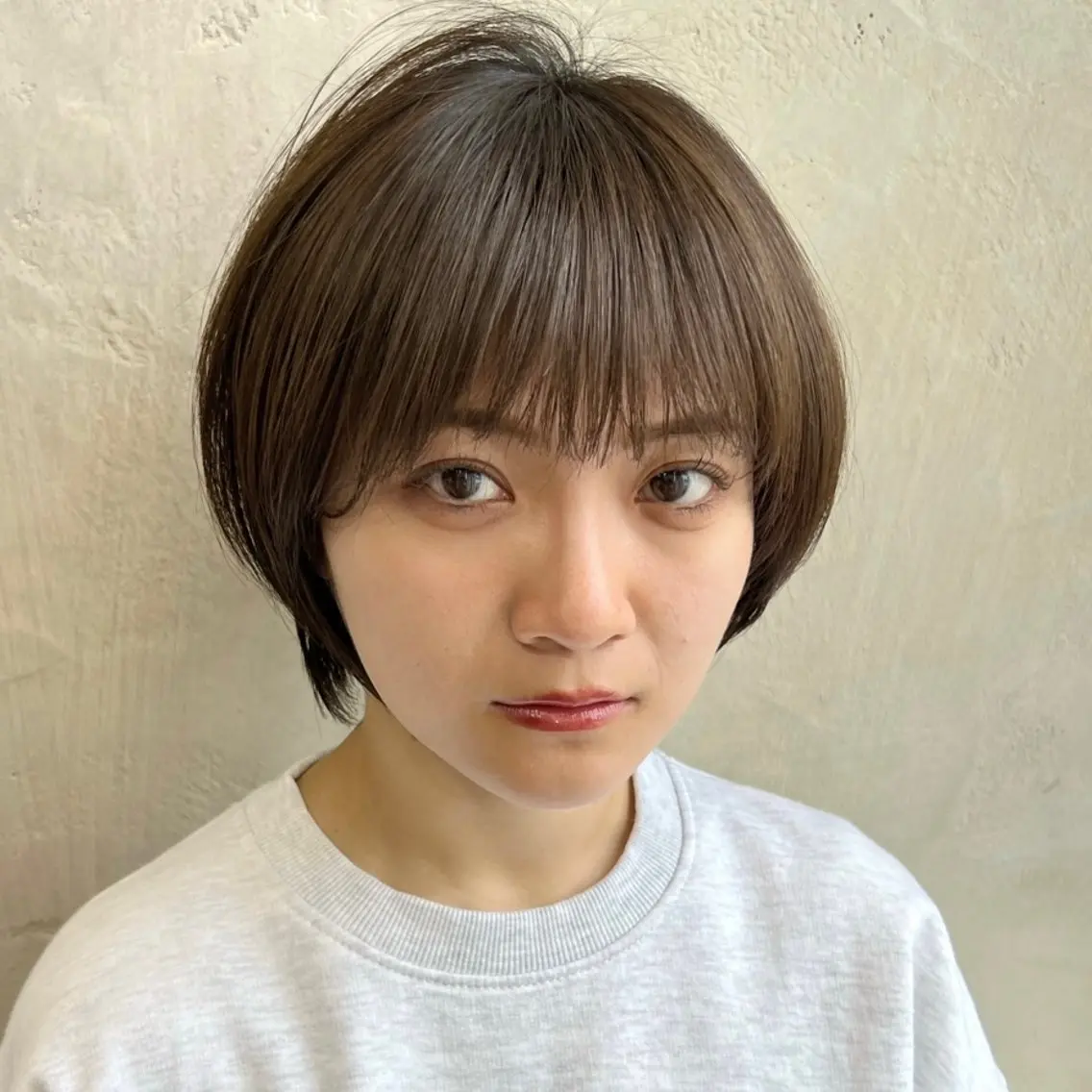 ショート カット トリートメント 💍新宿ショート 💍岩田莉奈のヘアスタイル