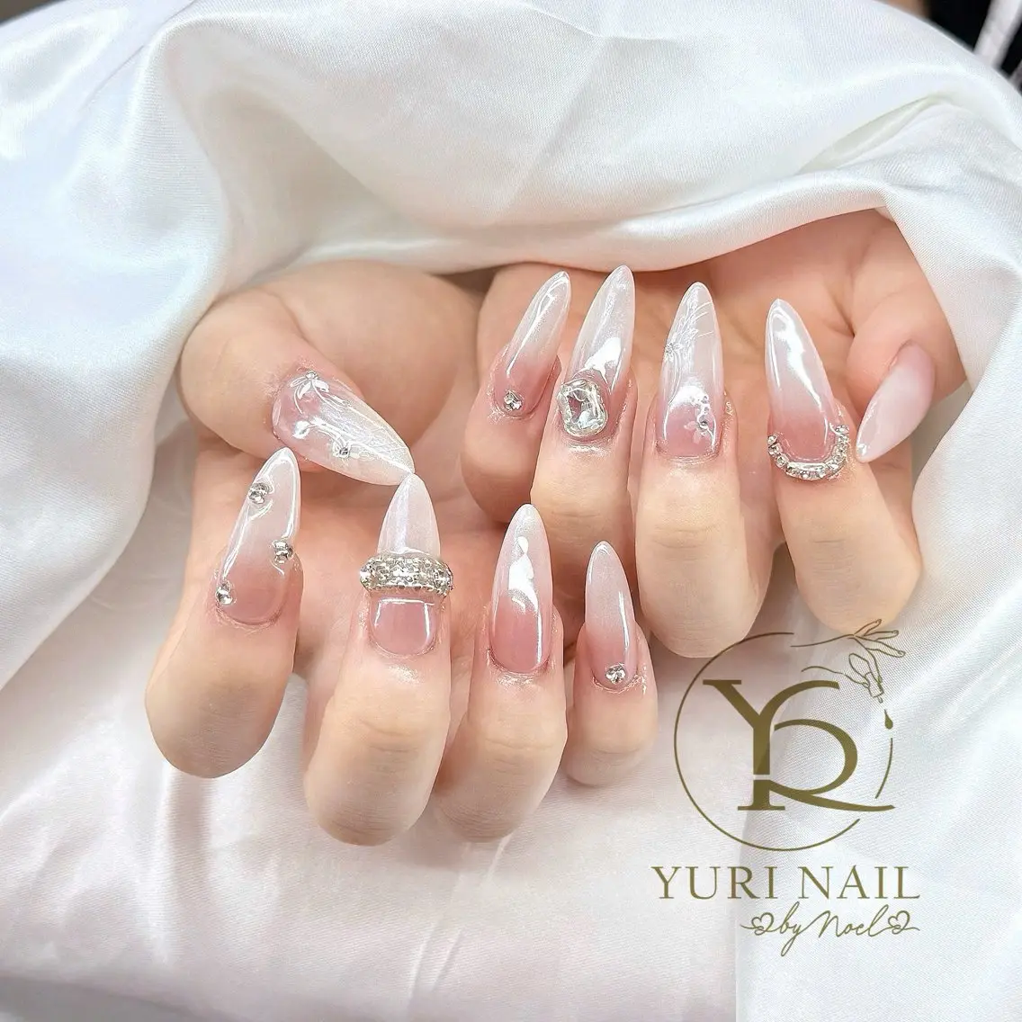 ネイル チークネイル フットネイル フレンチネイル グラデーション キラキラネイル ハンドネイル フットネイル ハンドケア YURI Nail Funabashiのネイルデザイン