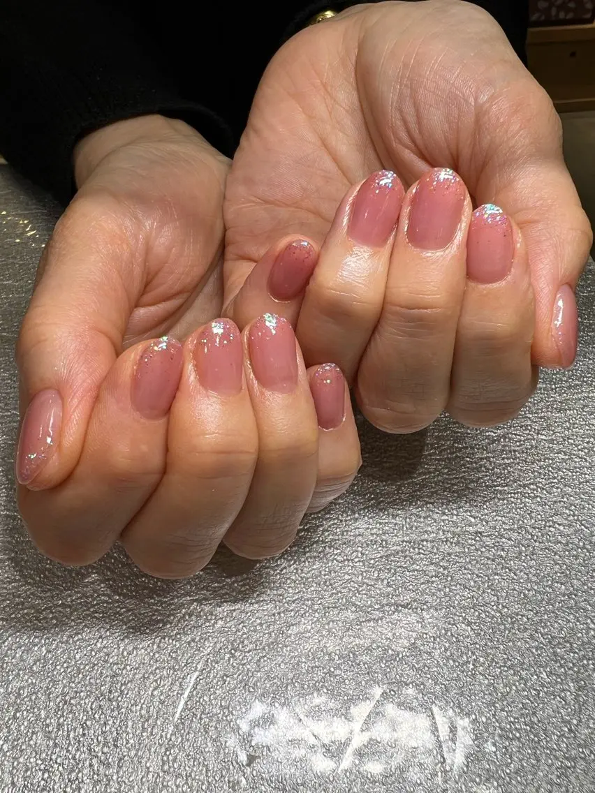 ネイル ラメ(グリッター) ラメグラデーション ピンク イエティ .のネイルデザイン