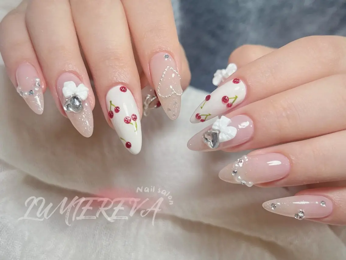 ネイル オーロラネイル 長さ出し ジェルネイル 氷ネイル・うるうるネイル 韓国ネイル ハンドネイル Lumiereva nail salonのネイルデザイン